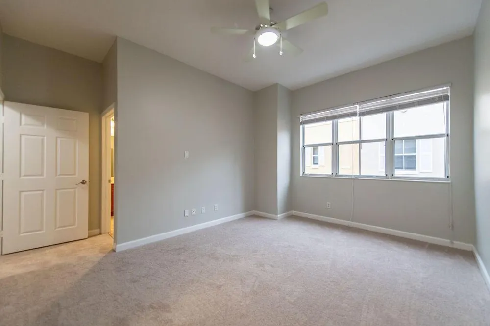2326 Vintage Circle Lighthouse Point, FL 33064