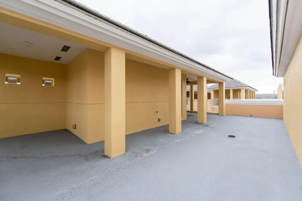 2326 Vintage Circle Lighthouse Point, FL 33064