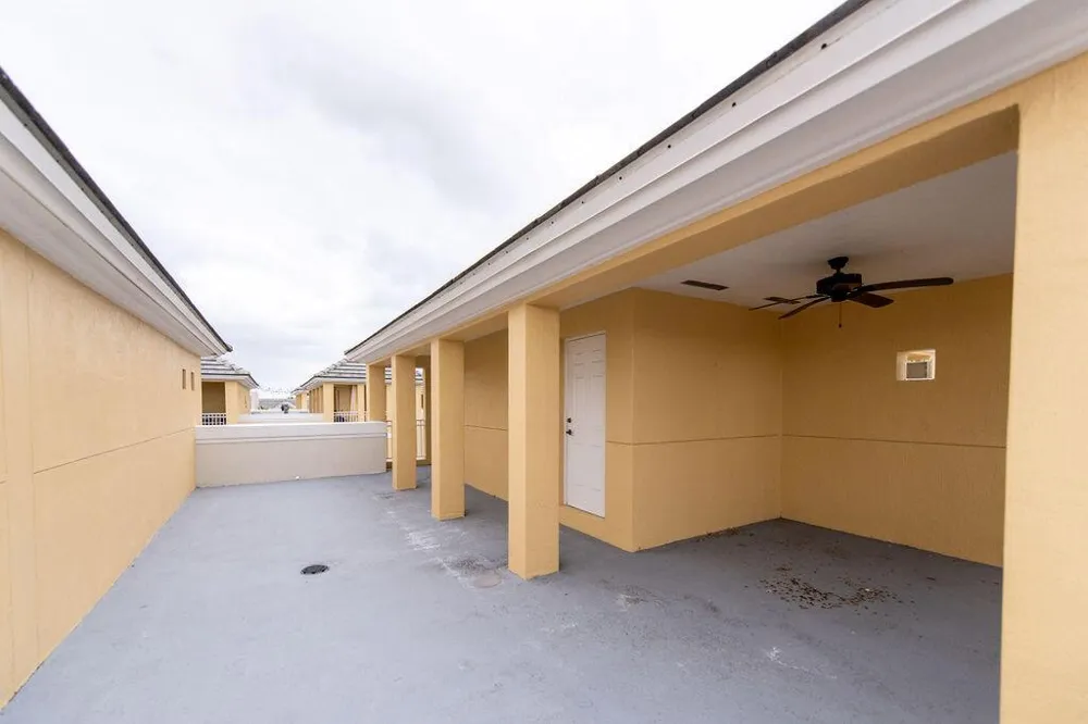 2326 Vintage Circle Lighthouse Point, FL 33064