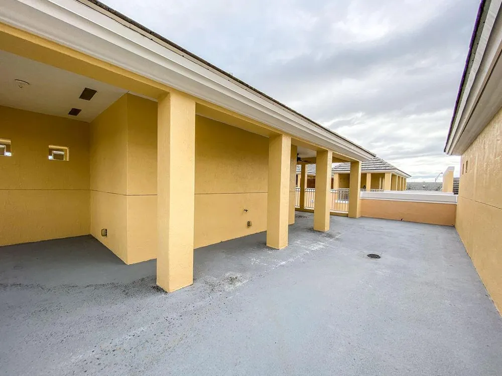 2326 Vintage Circle Lighthouse Point, FL 33064