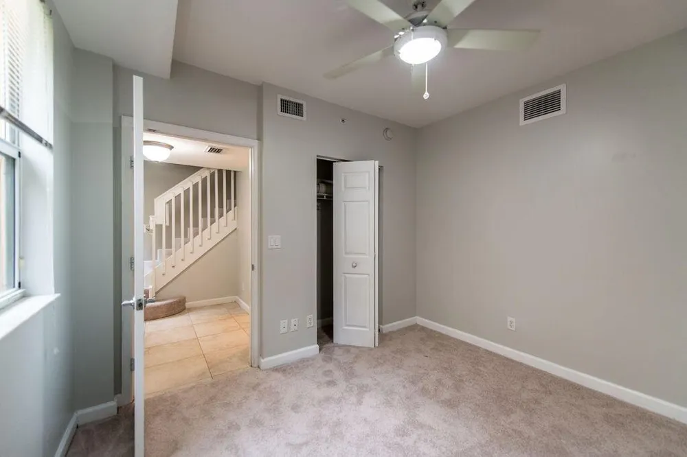 2326 Vintage Circle Lighthouse Point, FL 33064