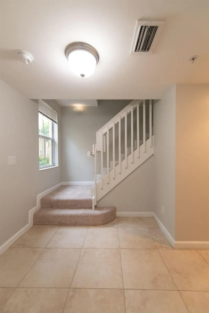 2326 Vintage Circle Lighthouse Point, FL 33064