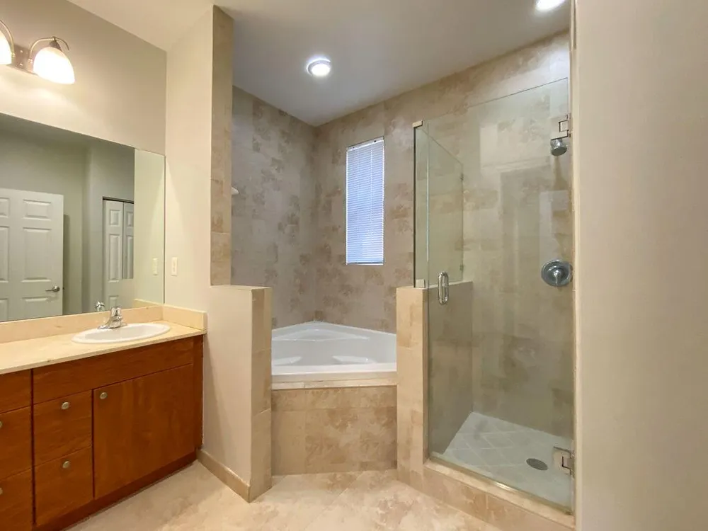 2326 Vintage Circle Lighthouse Point, FL 33064