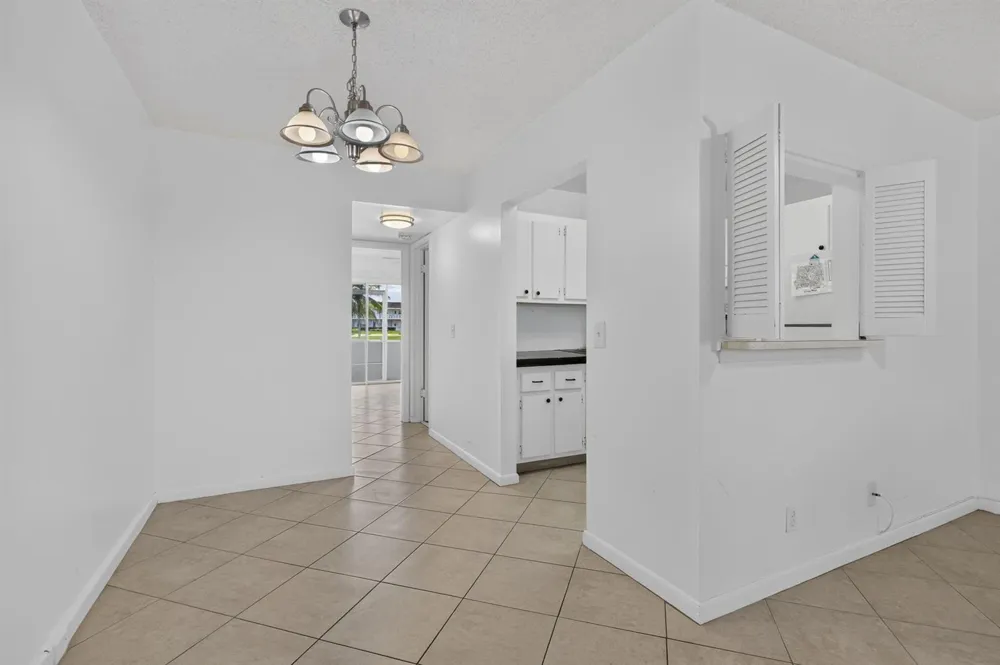 79 CHATHAM D West Palm Beach, FL 33417