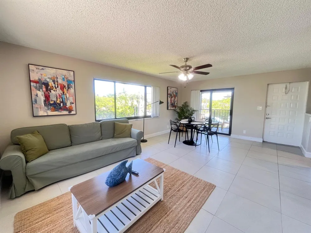 6499 NE 7TH AVENUE #7 Boca Raton, FL 33487
