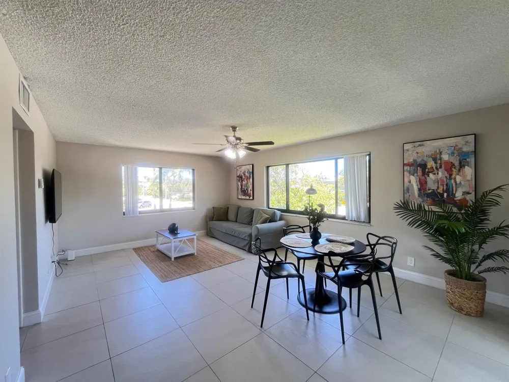 6499 NE 7TH AVENUE #7 Boca Raton, FL 33487