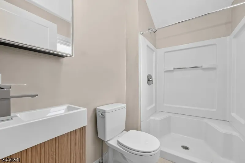569 Congress St Phillipsburg Town, NJ 08865
