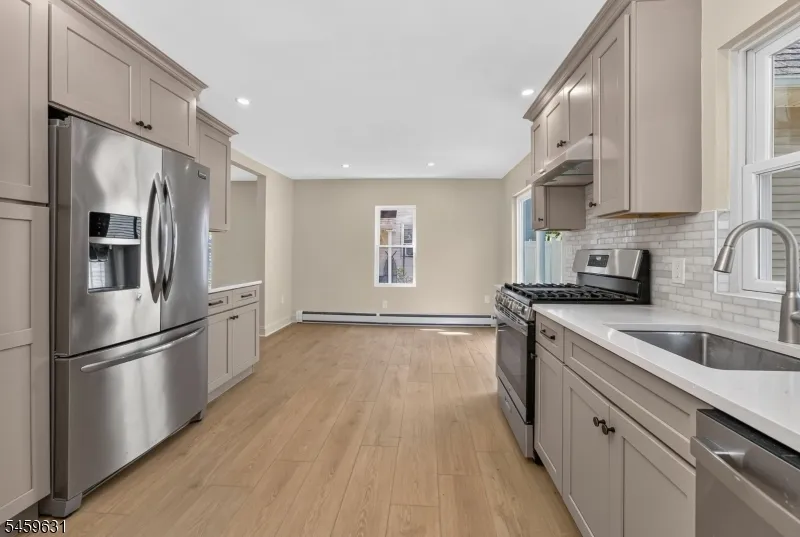 569 Congress St Phillipsburg Town, NJ 08865