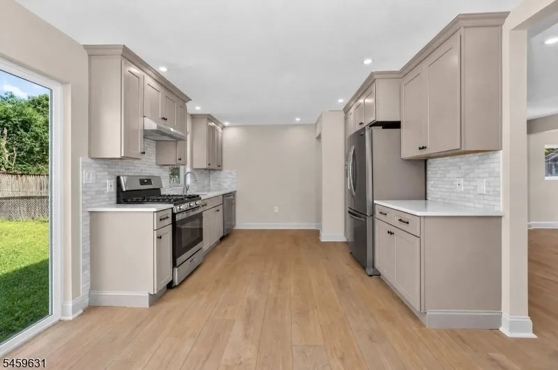 569 Congress St Phillipsburg Town, NJ 08865