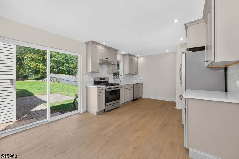 569 Congress St Phillipsburg Town, NJ 08865