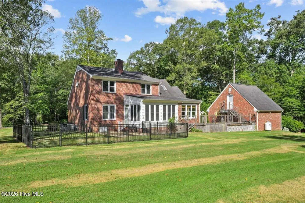 404 Barrington Drive Tarboro, NC 27886