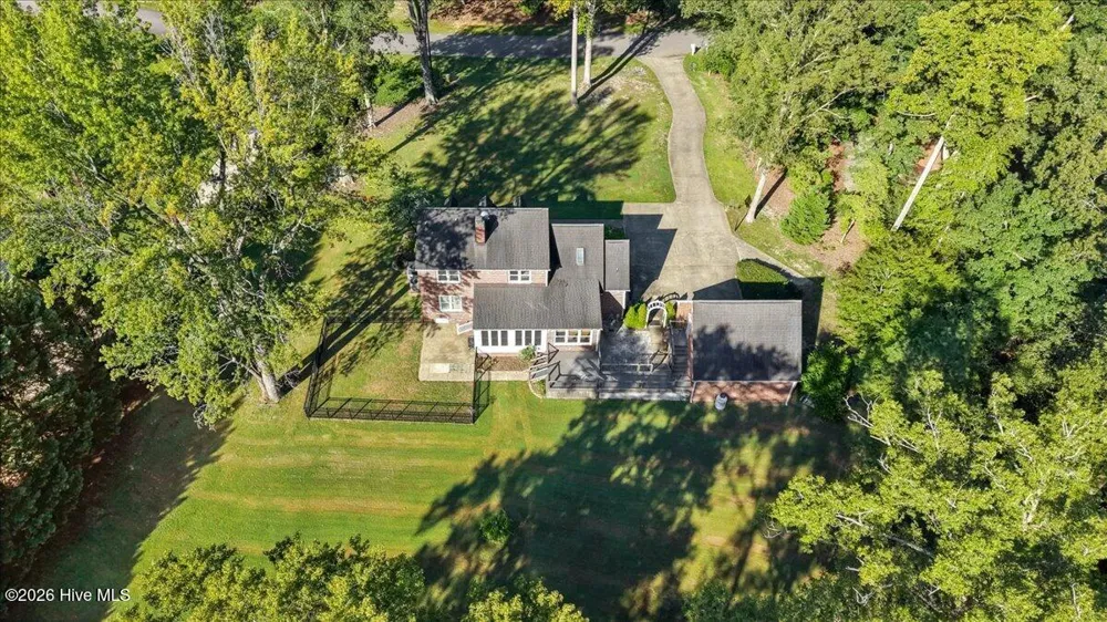 404 Barrington Drive Tarboro, NC 27886