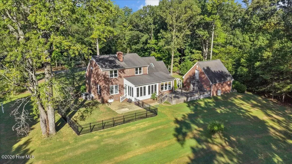 404 Barrington Drive Tarboro, NC 27886