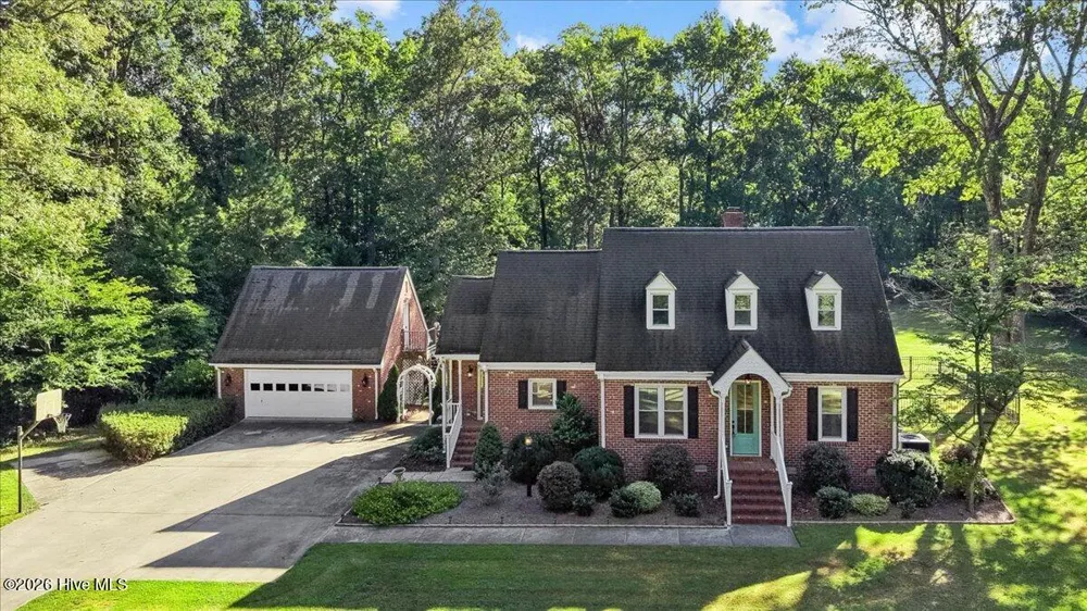 404 Barrington Drive Tarboro, NC 27886