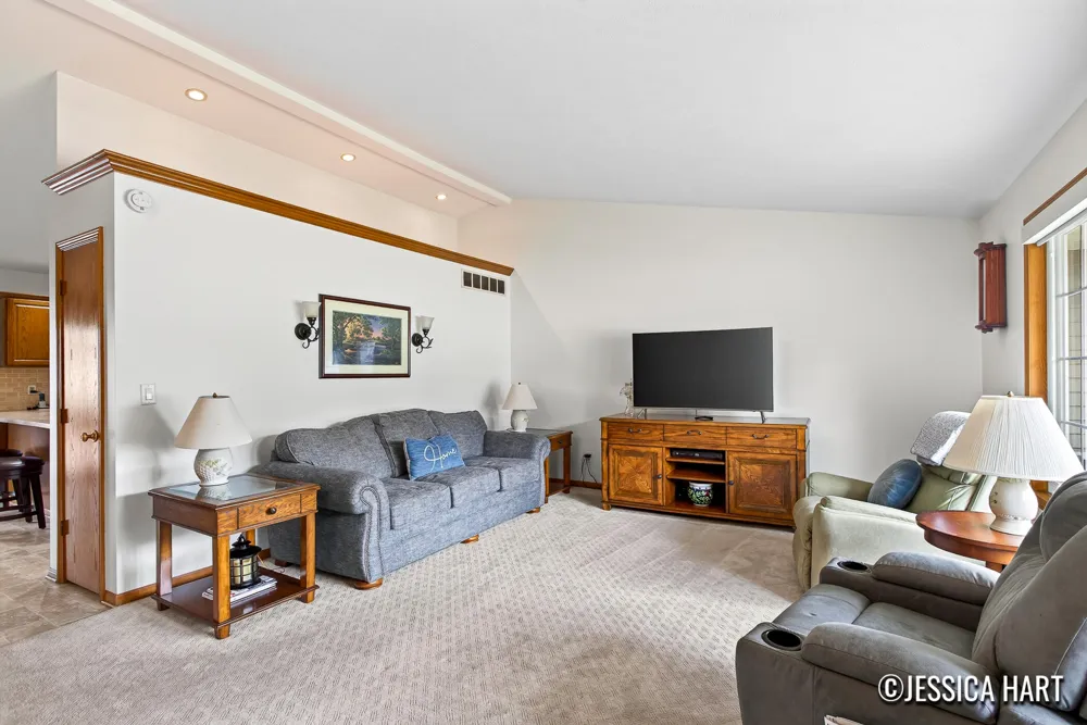 1675 Bramblewood Drive Dorr, MI 49323