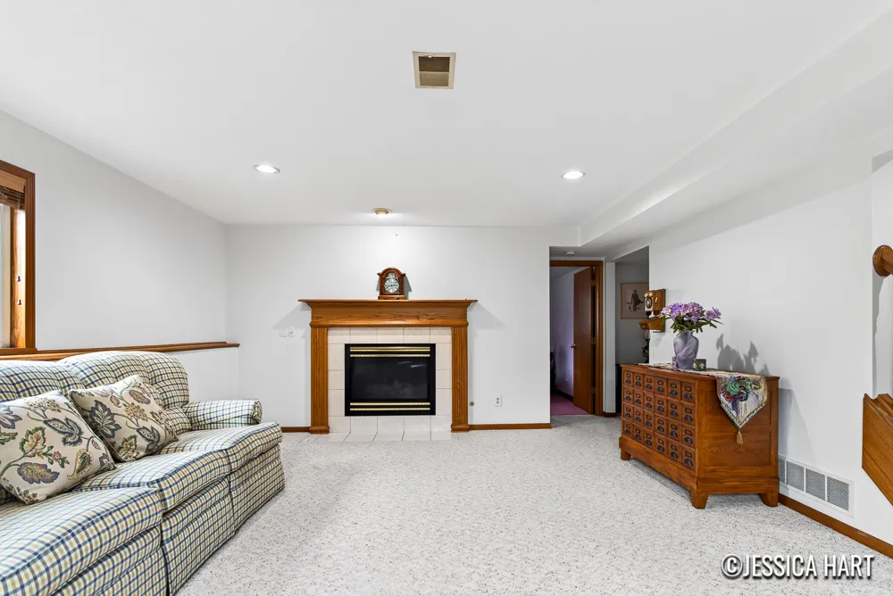 1675 Bramblewood Drive Dorr, MI 49323