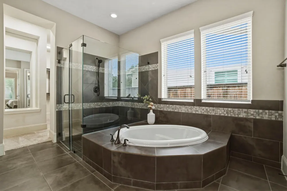 75 W Sawyer Ridge Drive The Woodlands, TX 77389