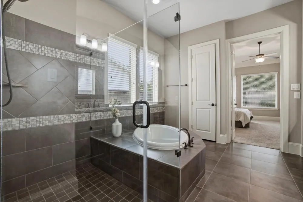 75 W Sawyer Ridge Drive The Woodlands, TX 77389