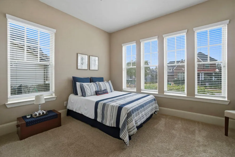 75 W Sawyer Ridge Drive The Woodlands, TX 77389