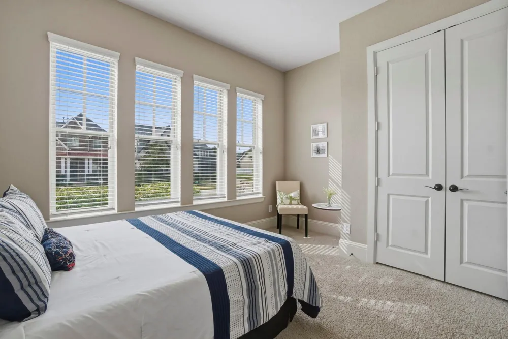 75 W Sawyer Ridge Drive The Woodlands, TX 77389