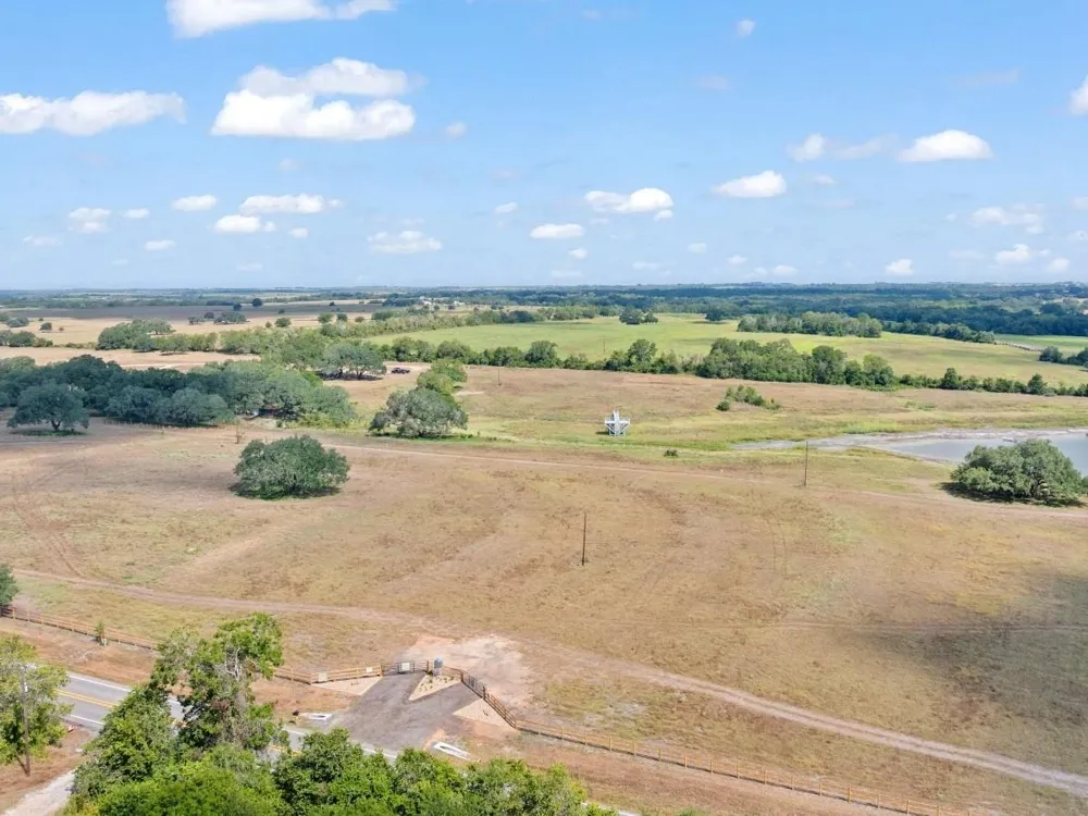 3061 Fm 956 Schulenburg, TX 78956