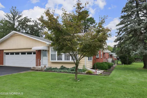 11 Lenape Drive
