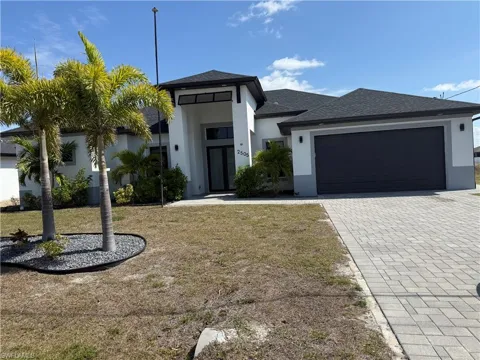 2505 SW 17th Place