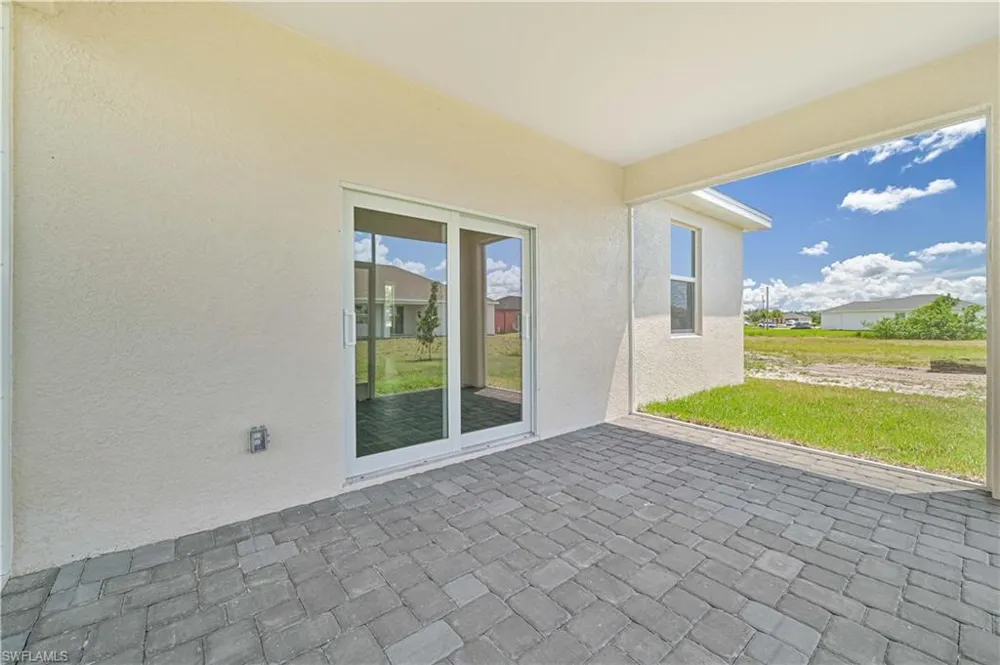 2832 NW 21st Place Cape Coral, FL 33993
