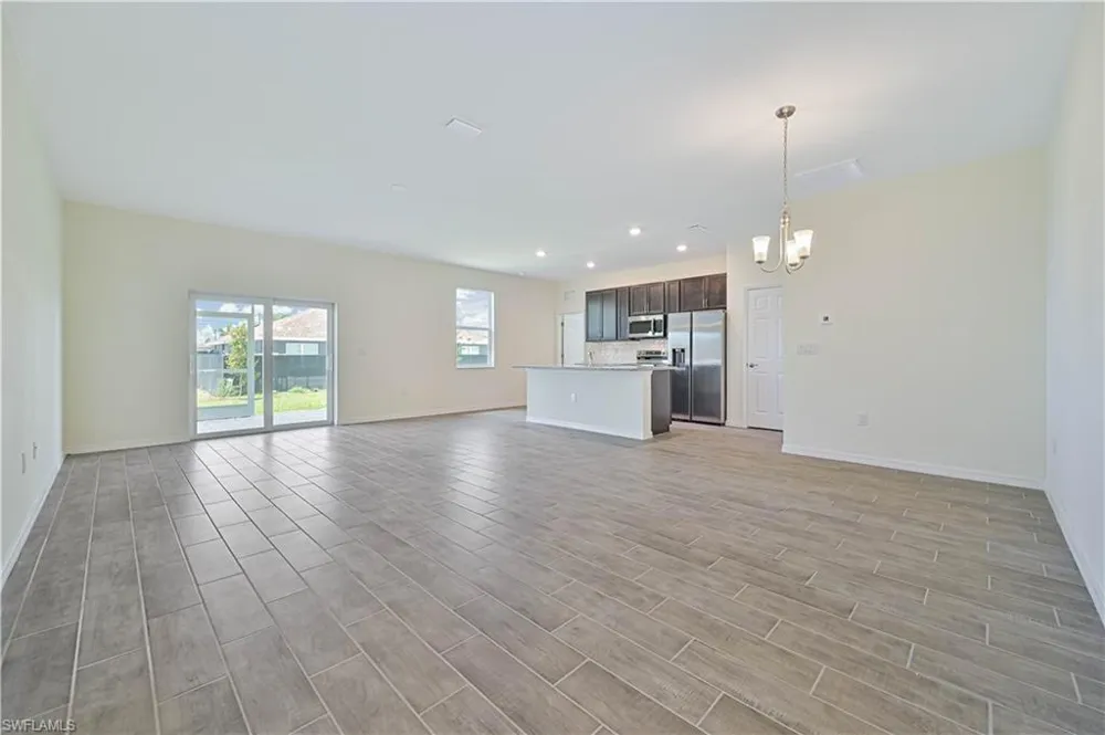 2832 NW 21st Place Cape Coral, FL 33993