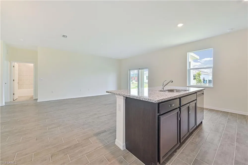 2832 NW 21st Place Cape Coral, FL 33993