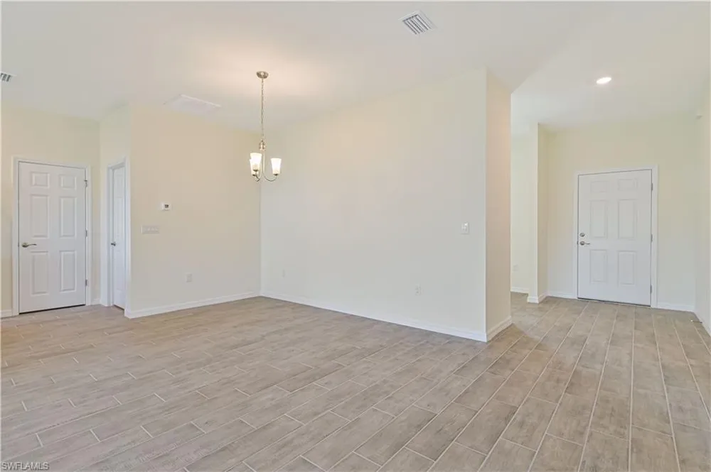 2832 NW 21st Place Cape Coral, FL 33993
