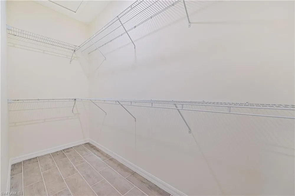 2832 NW 21st Place Cape Coral, FL 33993