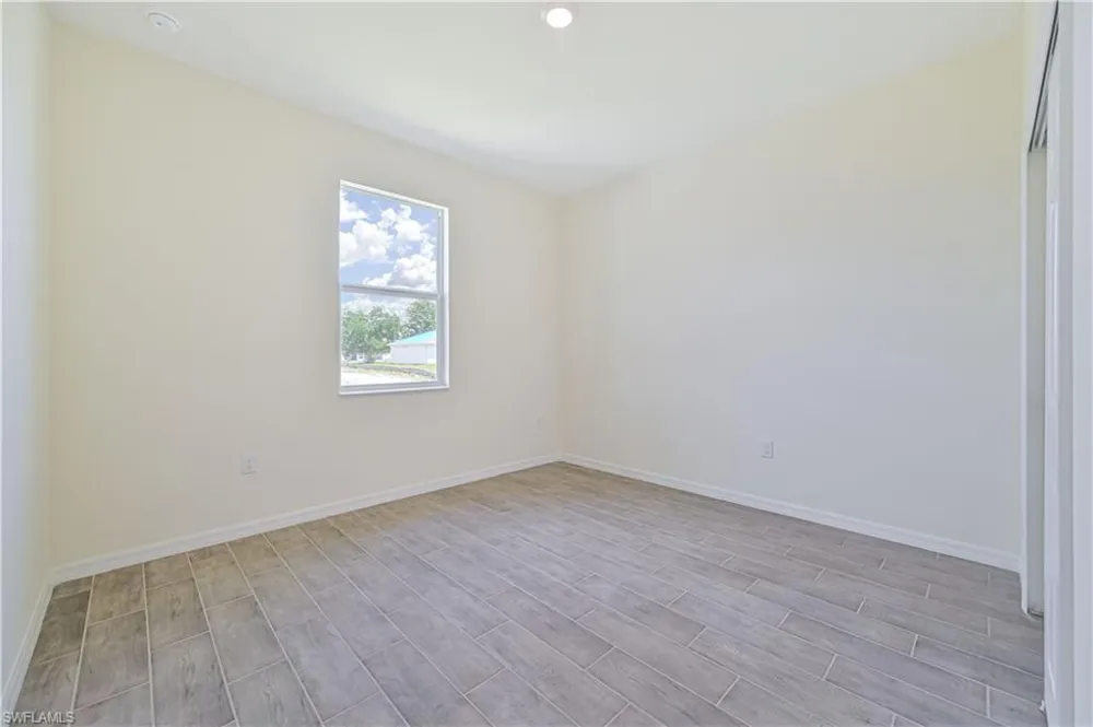 2832 NW 21st Place Cape Coral, FL 33993
