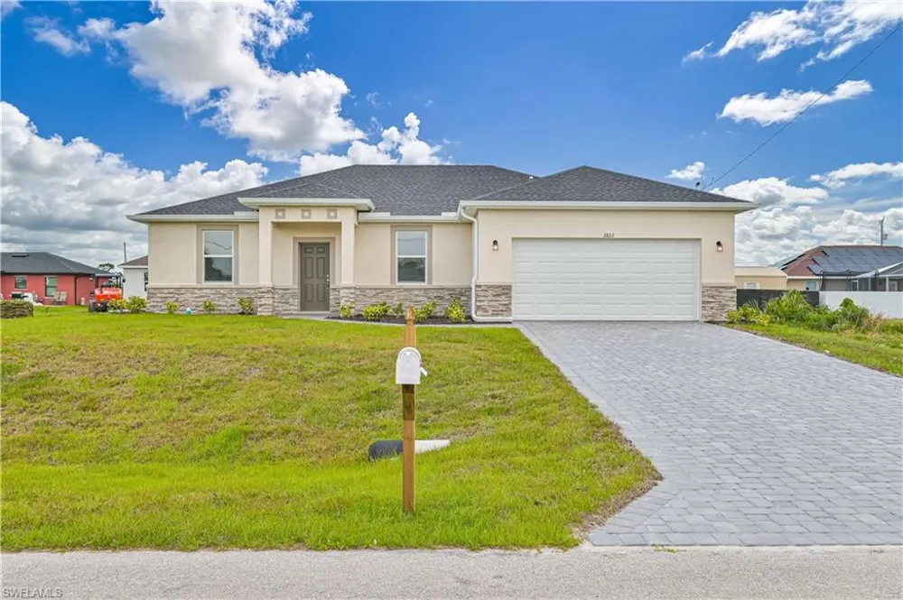 2832 NW 21st Place Cape Coral, FL 33993