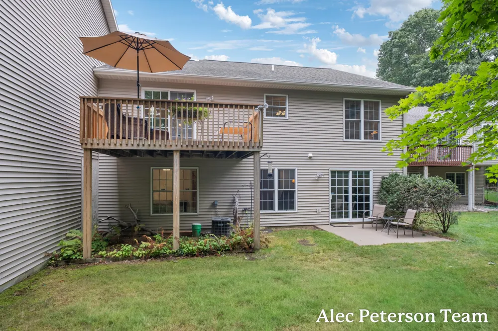 1544 Beechtree Commons Grand Haven City, MI 49417