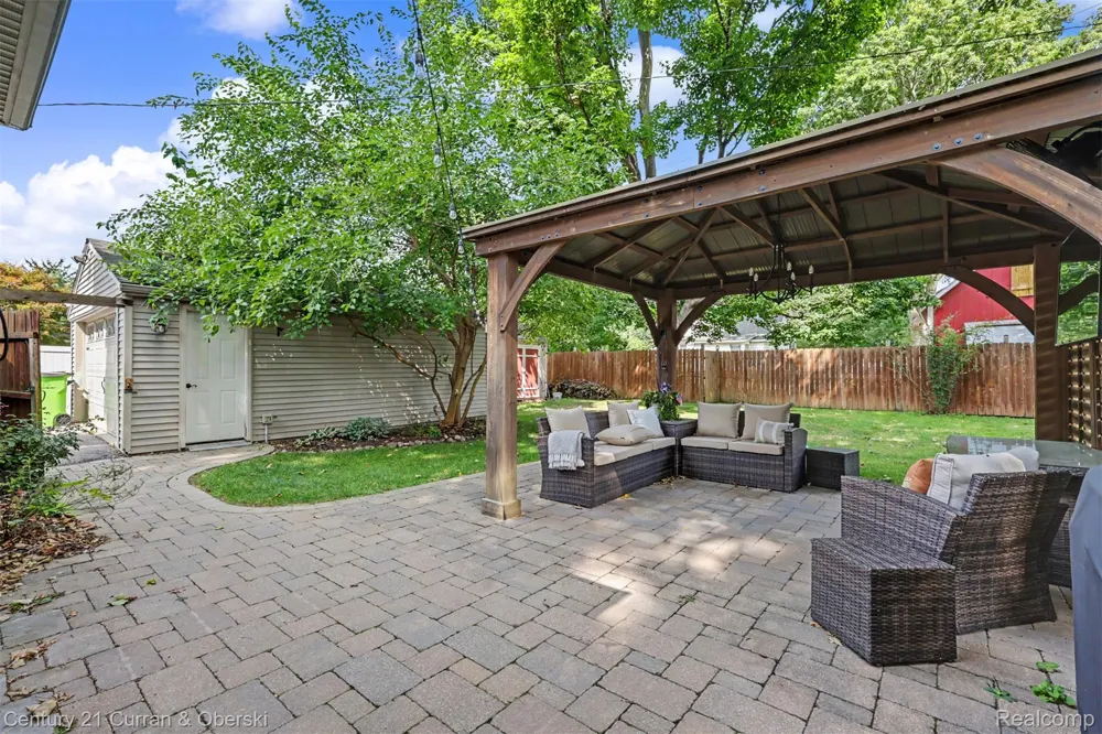 323 E Liberty Street South Lyon City, MI 48178
