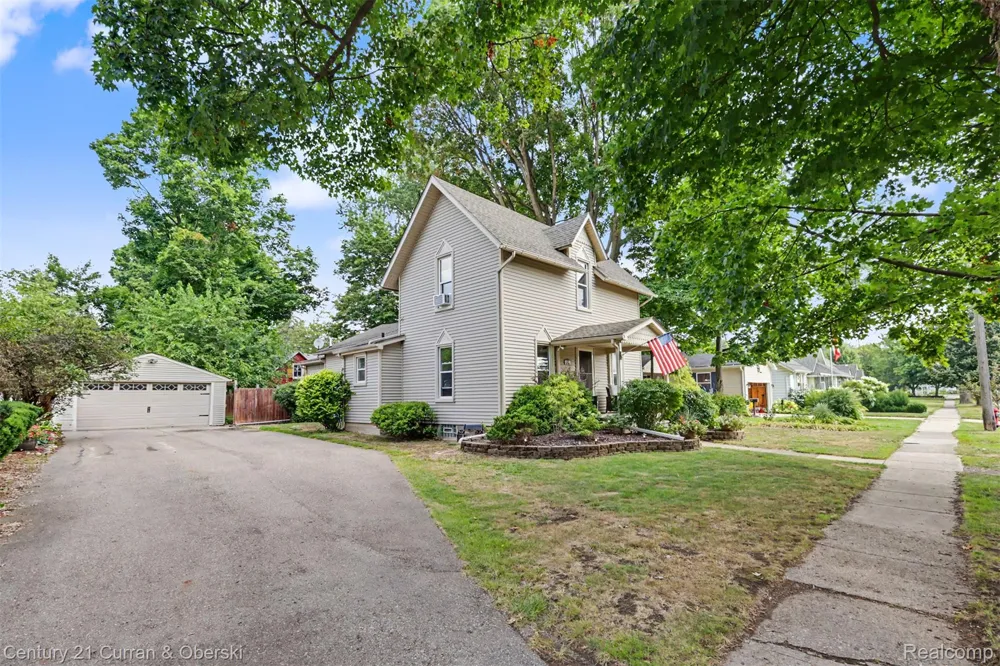 323 E Liberty Street South Lyon City, MI 48178