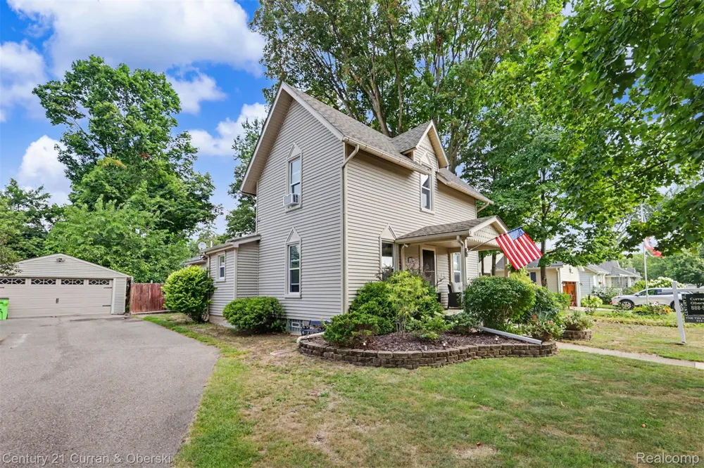 323 E Liberty Street South Lyon City, MI 48178