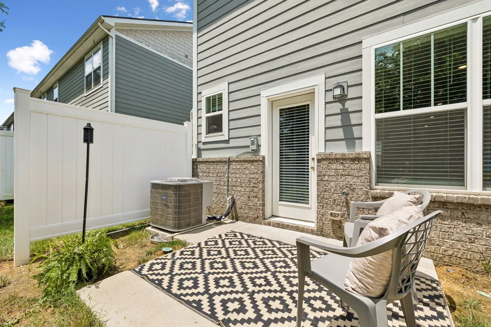1764 Frodo Way Murfreesboro, TN 37128