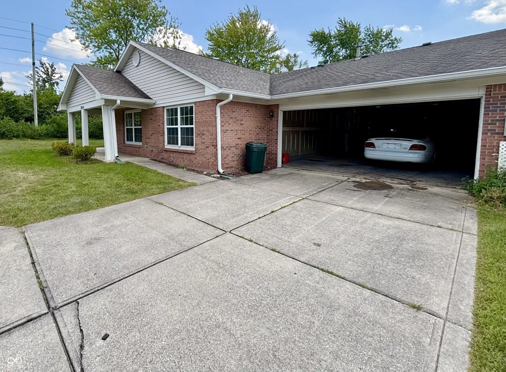 10954 Cape Coral Lane Indianapolis, IN 46229