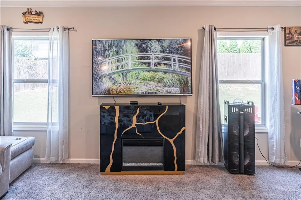 103 Creekside Bluff Way Auburn, GA 30011