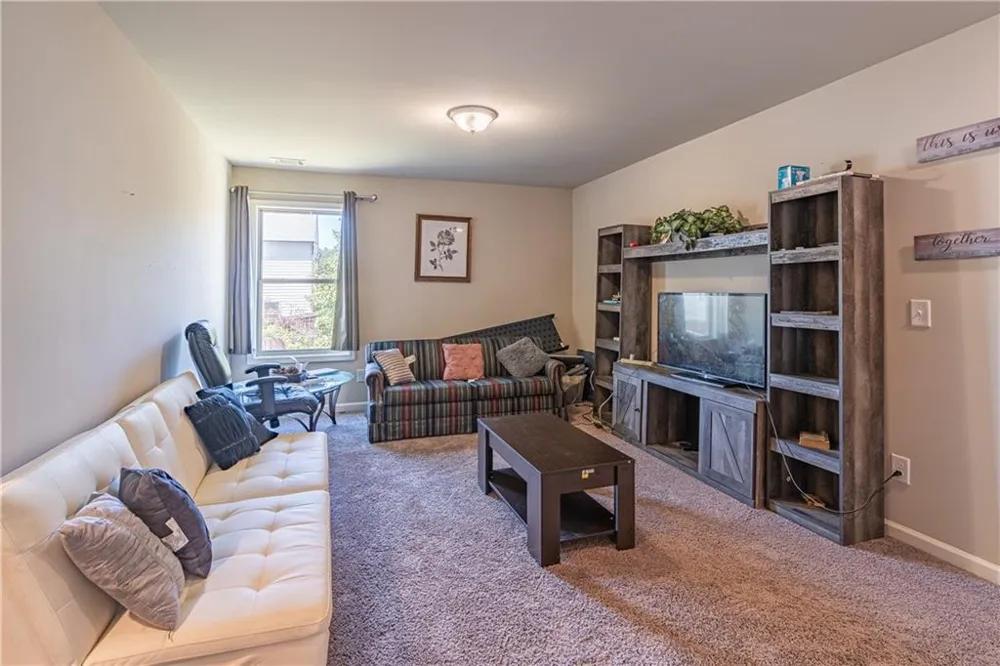 103 Creekside Bluff Way Auburn, GA 30011