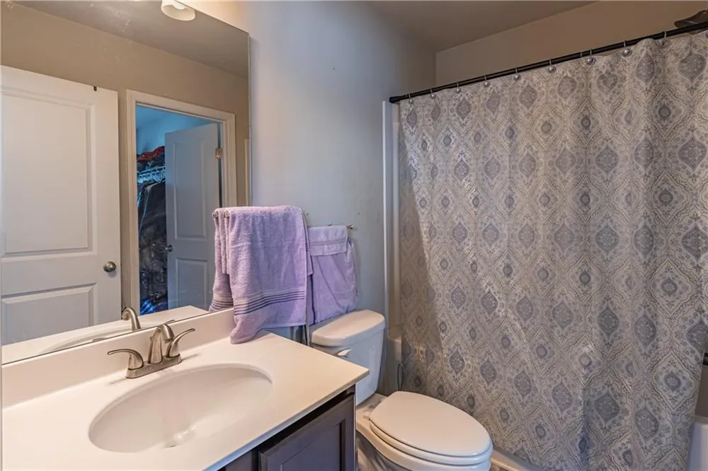 103 Creekside Bluff Way Auburn, GA 30011