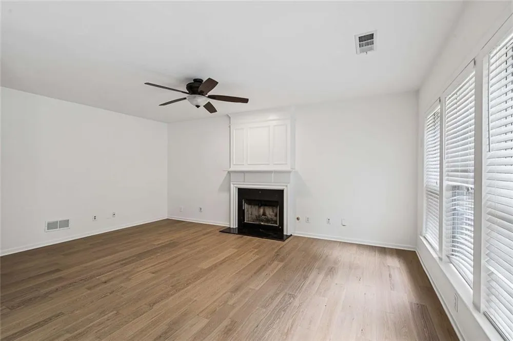 941 Bendleton Drive Woodstock, GA 30188