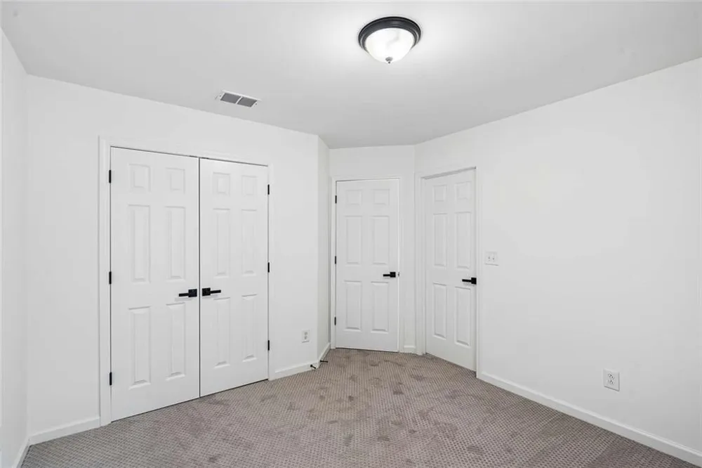 941 Bendleton Drive Woodstock, GA 30188