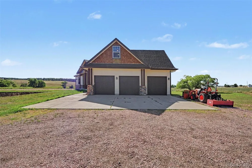 2886 Running Brook Road Elizabeth, CO 80107