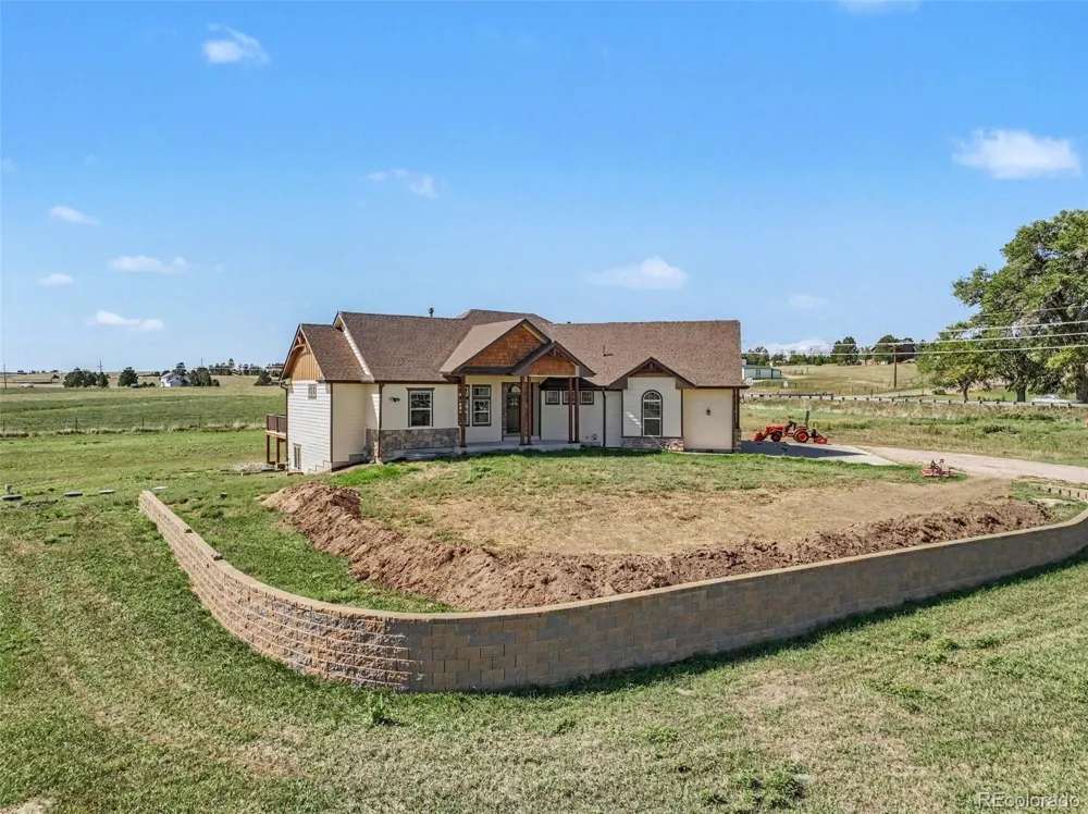 2886 Running Brook Road Elizabeth, CO 80107