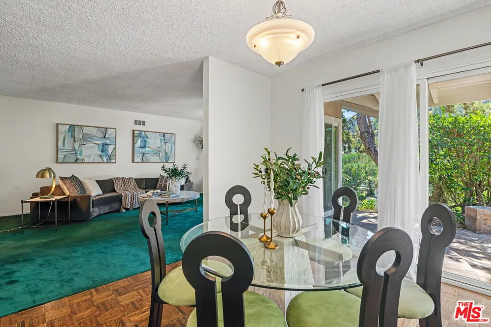 7554 Devista Drive Los Angeles, CA 90046