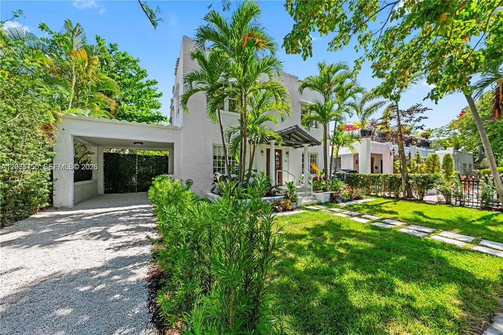 178 NE 45th St Miami, FL 33137