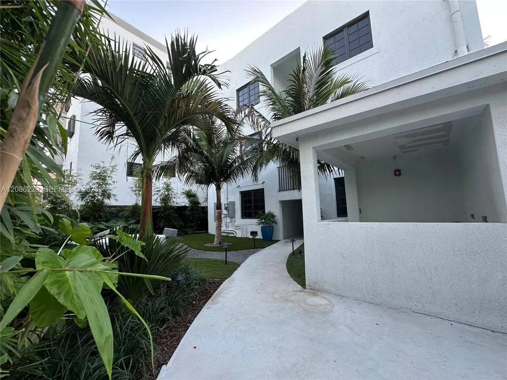 1619 Jefferson Ave #102 Miami Beach, FL 33139